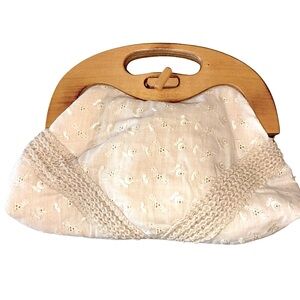 Vintage 50s 60s Ivory Embroidered Clutch Bag with Wooden Handle